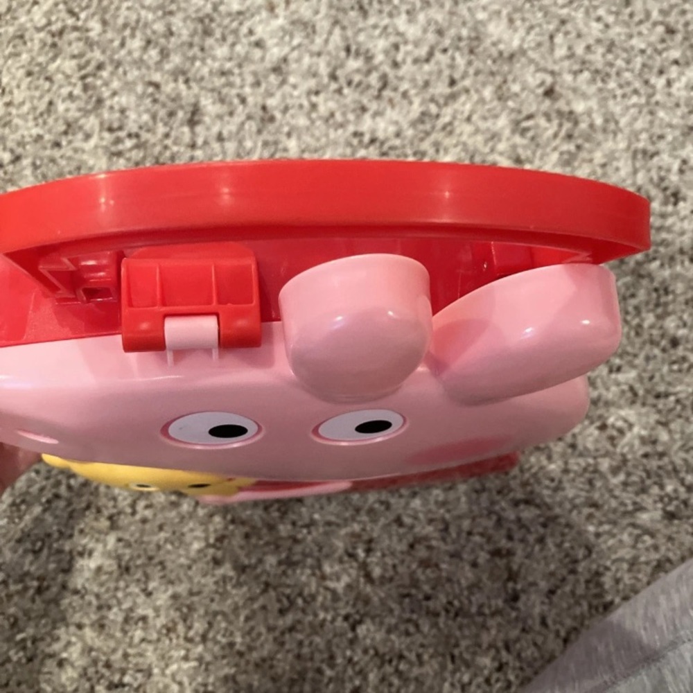 Peppa Pig Action Figure Set 9 With Carrying Case - Picture 6 of 7